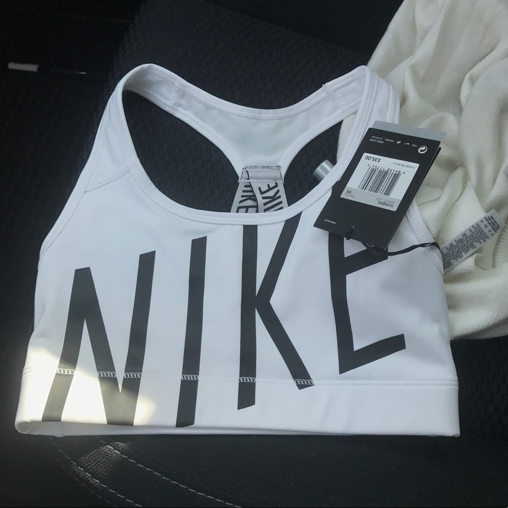 NIKE SPORTS BRA